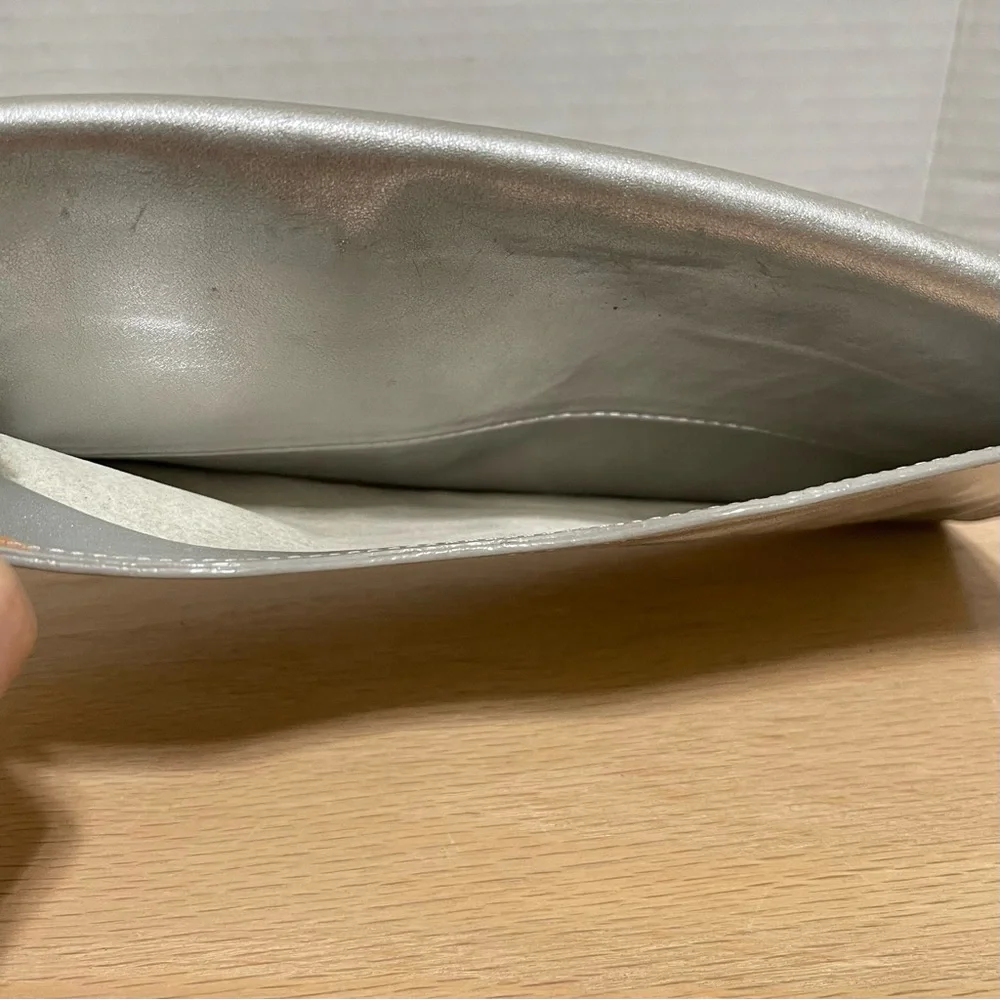 Sobella Silver Metallic Leather Clutch Cocktail Party Wedding Prom Minimalist